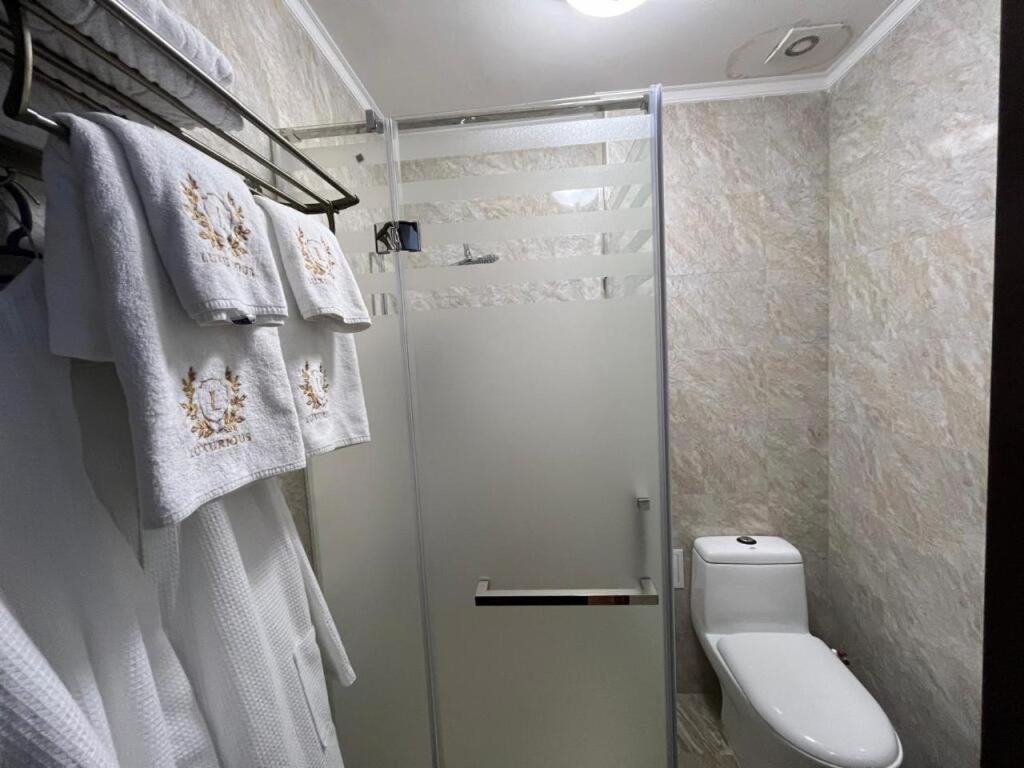 فندق Luxurious تاراز المظهر الخارجي الصورة