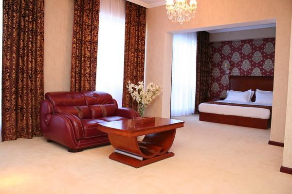 فندق Luxurious تاراز المظهر الخارجي الصورة