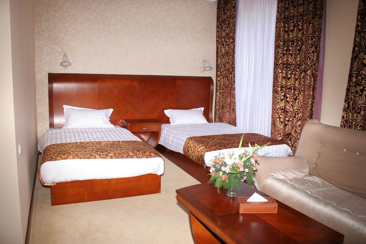 فندق Luxurious تاراز المظهر الخارجي الصورة