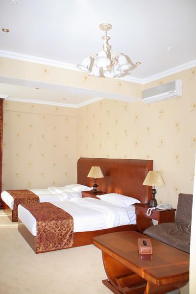 فندق Luxurious تاراز المظهر الخارجي الصورة