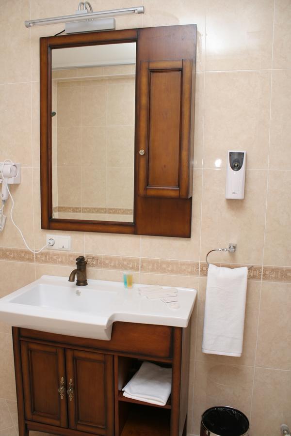 فندق Luxurious تاراز المظهر الخارجي الصورة